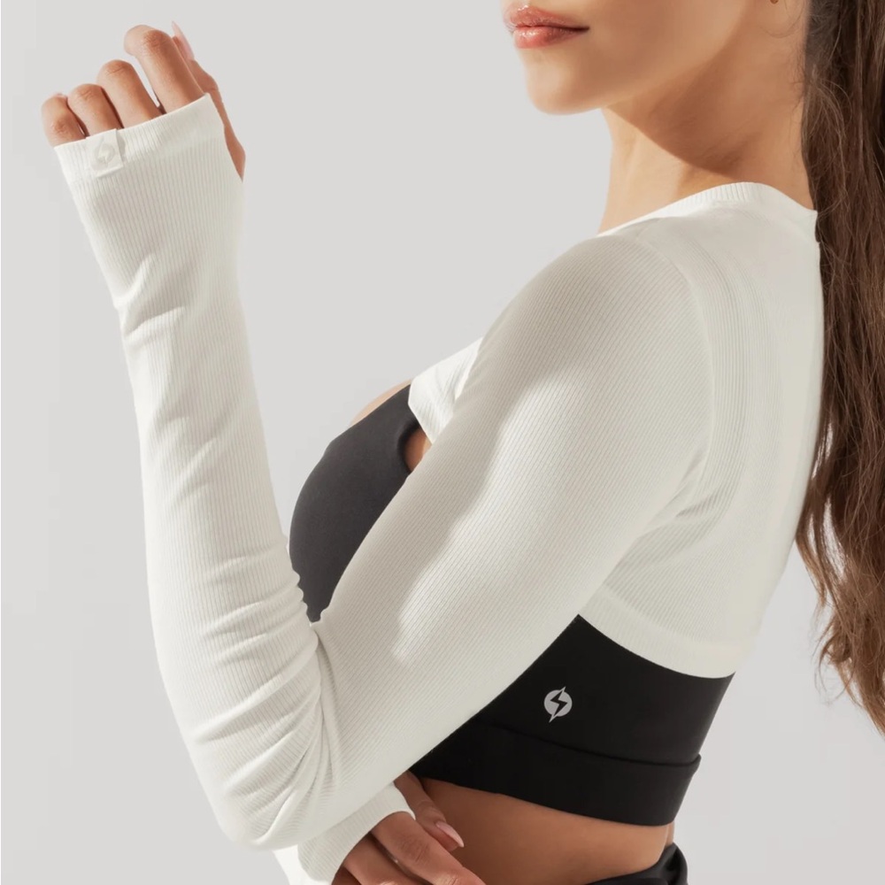 PopFlex Relevé Ribbed Shruggie